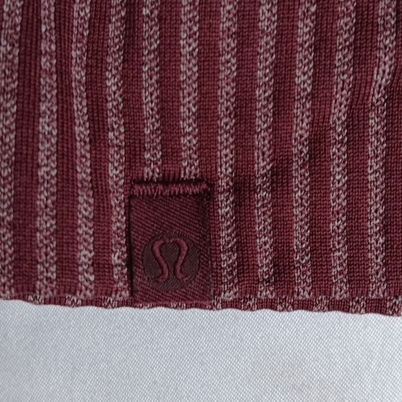 Lululemon Rest Less Pullover Relaxed Garnet Size 6 Pre-owned - Picture 7 of 8